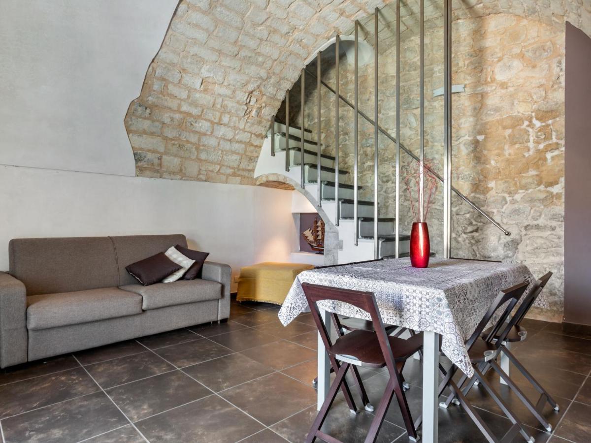 Vintage Holiday Home In Ragusa Ibla With Balcony Esterno foto