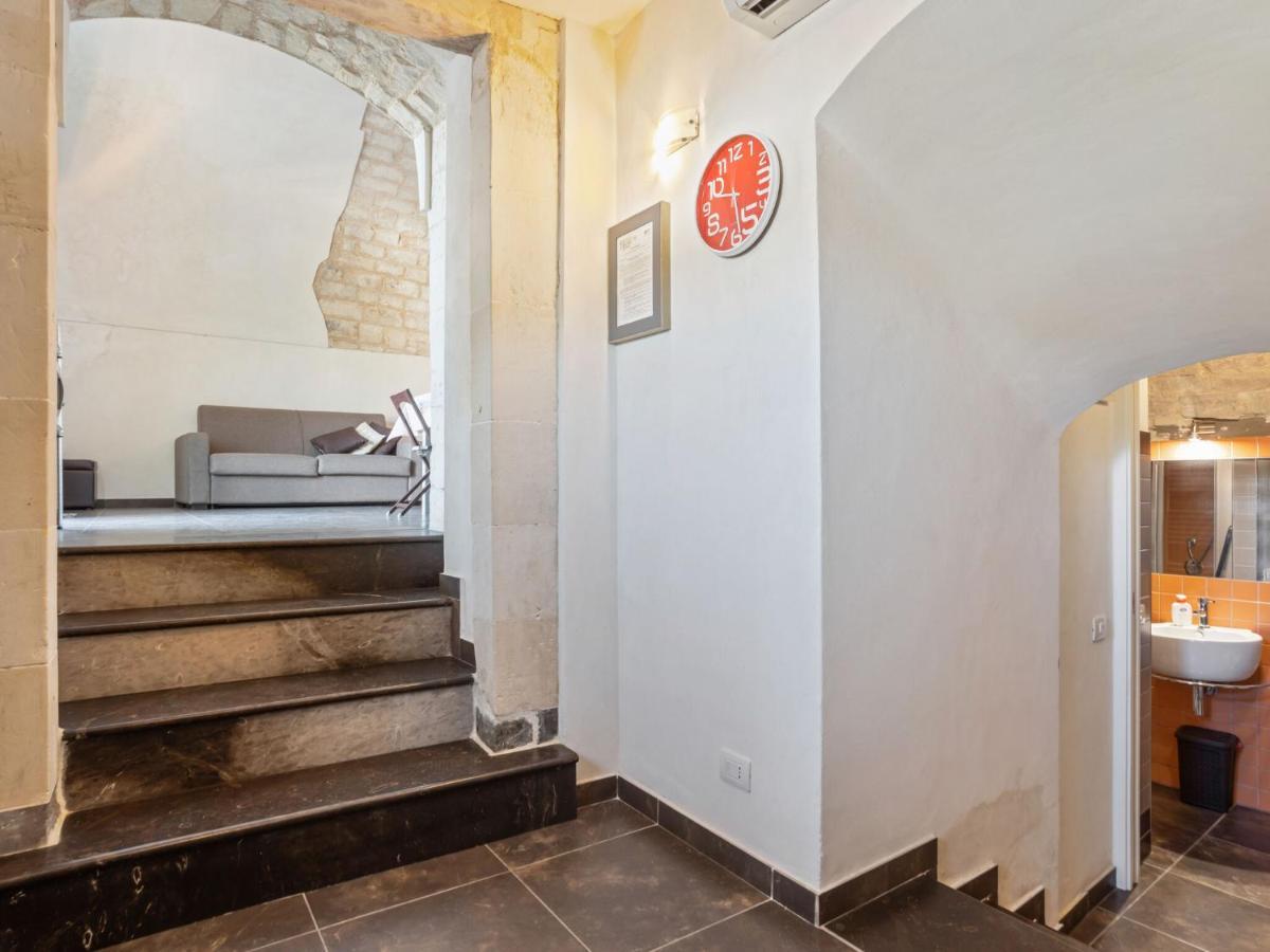 Vintage Holiday Home In Ragusa Ibla With Balcony Esterno foto